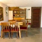 Vakantiehuis With Bbq In 54727