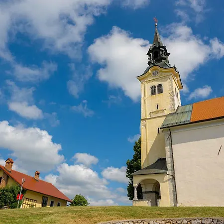With Bbq In 54727 * Novo Mesto