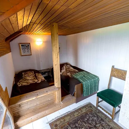 With Bbq In Novo Mesto 54727 * Novo Mesto