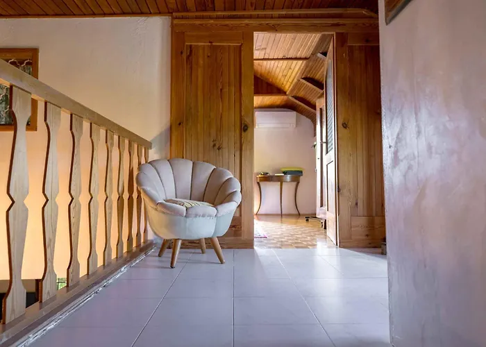 With Bbq In Novo Mesto 54727 Сasa de vacaciones Novo Mesto