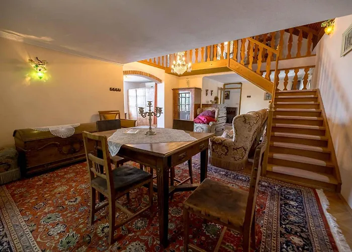 With Bbq In Novo Mesto 54727 Casa vacanze *